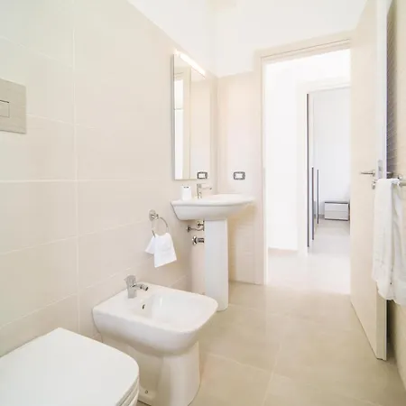 2 Bedroom Gorgeous In *