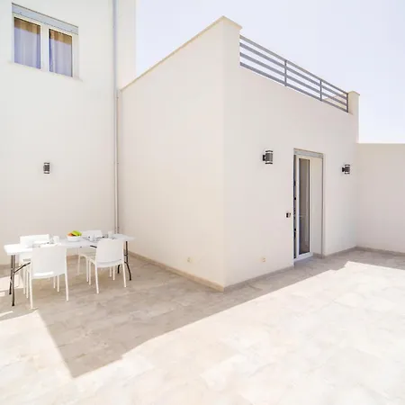 度假居 2 Bedroom Pet Friendly In *